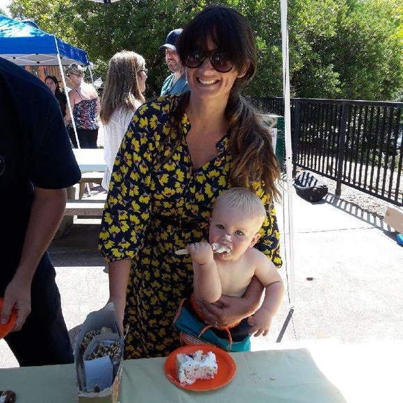 Meet your Posher, Stephanie - Picture 1 of 1